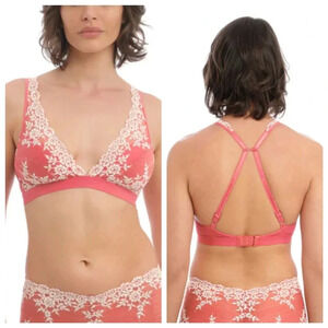 Wacoal Embrace Lace Bralette Womens Size 40 Wireless Convertible